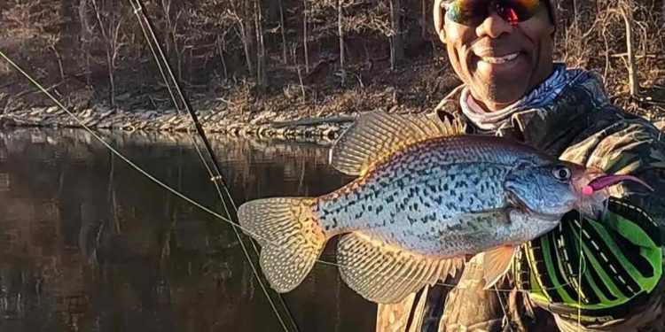 Winter Crappie Fishing: 3 Tips for Targeting Slabs